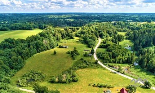 Altes Bauernhaus im Einzigartigen Nationalpark Samogitien