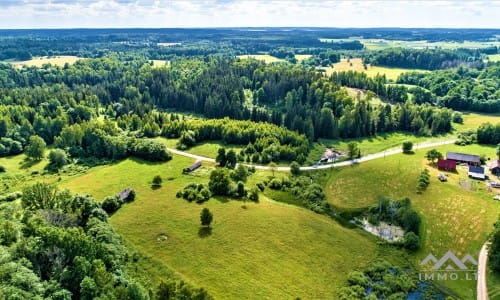 Altes Bauernhaus im Einzigartigen Nationalpark Samogitien