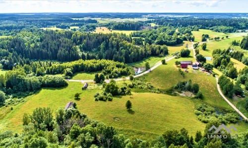 Altes Bauernhaus im Einzigartigen Nationalpark Samogitien