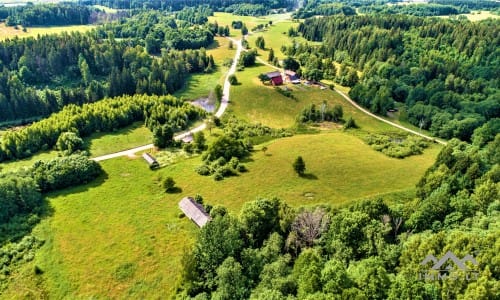 Altes Bauernhaus im Einzigartigen Nationalpark Samogitien