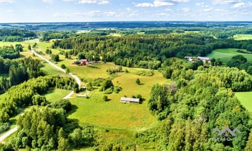Altes Bauernhaus im Einzigartigen Nationalpark Samogitien