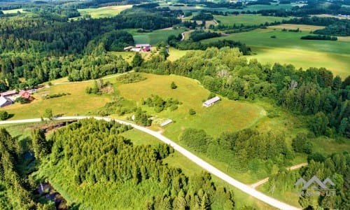 Altes Bauernhaus im Einzigartigen Nationalpark Samogitien
