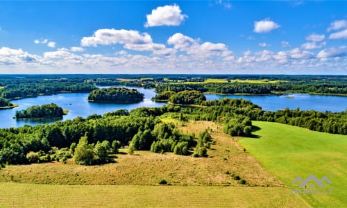 Baugrundstück für Landhaus oder Ferienhaus mit Blick auf drei Seen