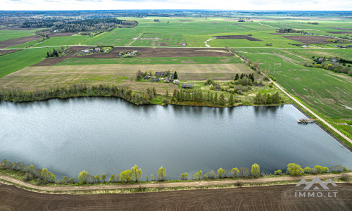 Altes Bauernhaus in Tuzai: Nah am Salantas–Staudamm