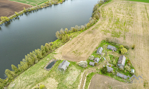 Altes Bauernhaus in Tuzai: Nah am Salantas–Staudamm