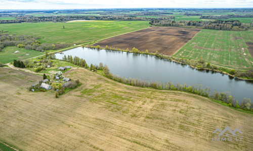 Altes Bauernhaus in Tuzai: Nah am Salantas–Staudamm