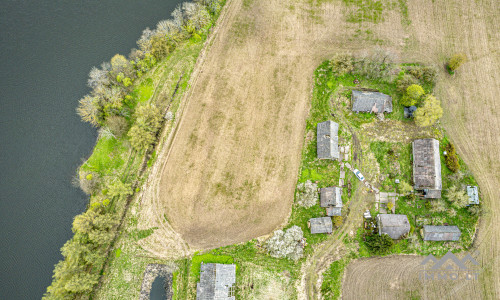 Altes Bauernhaus in Tuzai: Nah am Salantas–Staudamm