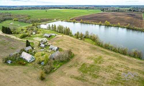 Altes Bauernhaus in Tuzai: Nah am Salantas–Staudamm