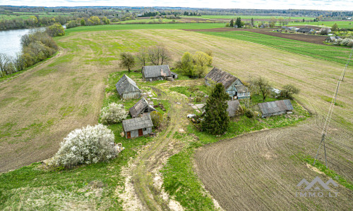 Altes Bauernhaus in Tuzai: Nah am Salantas–Staudamm