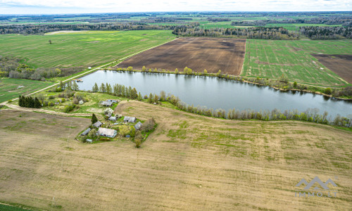 Altes Bauernhaus in Tuzai: Nah am Salantas–Staudamm
